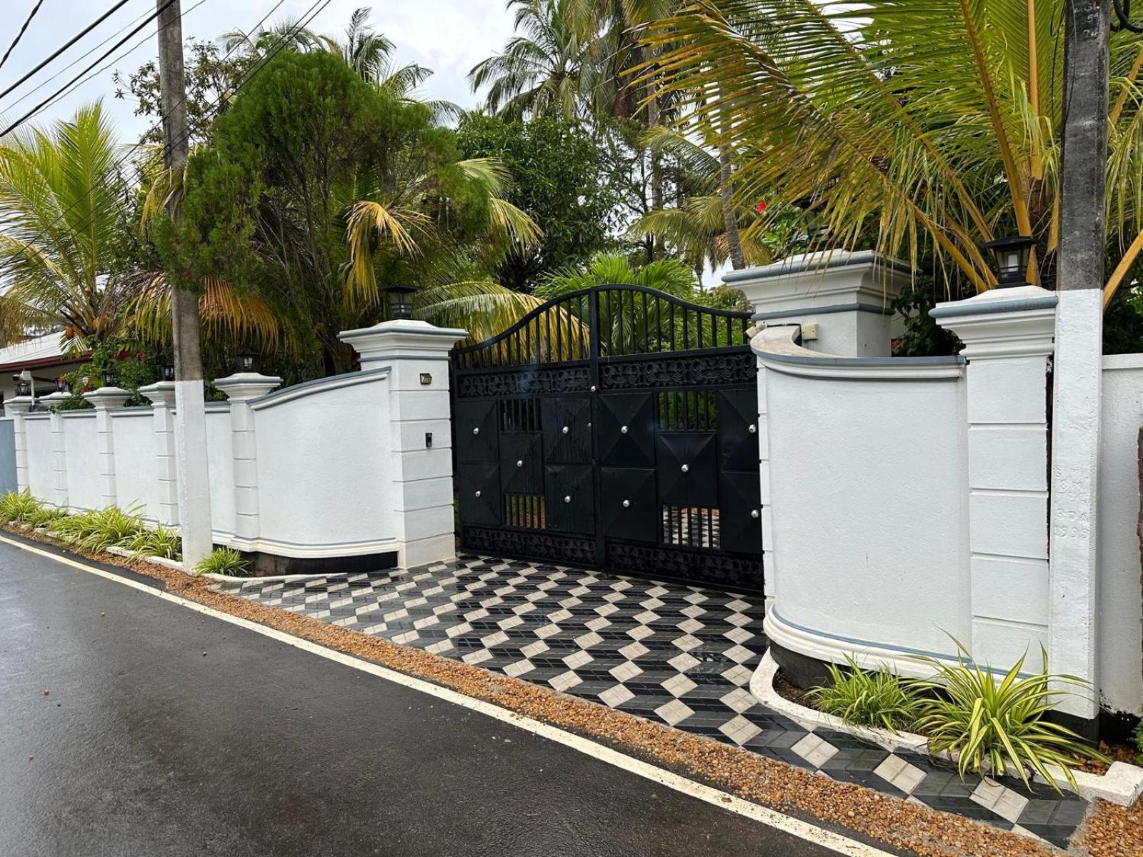 Aliya Lanka Hotel Beruwala Exterior photo