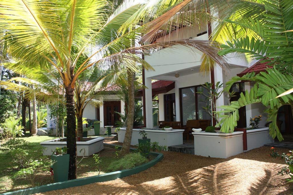 Aliya Lanka Hotel Beruwala Exterior photo